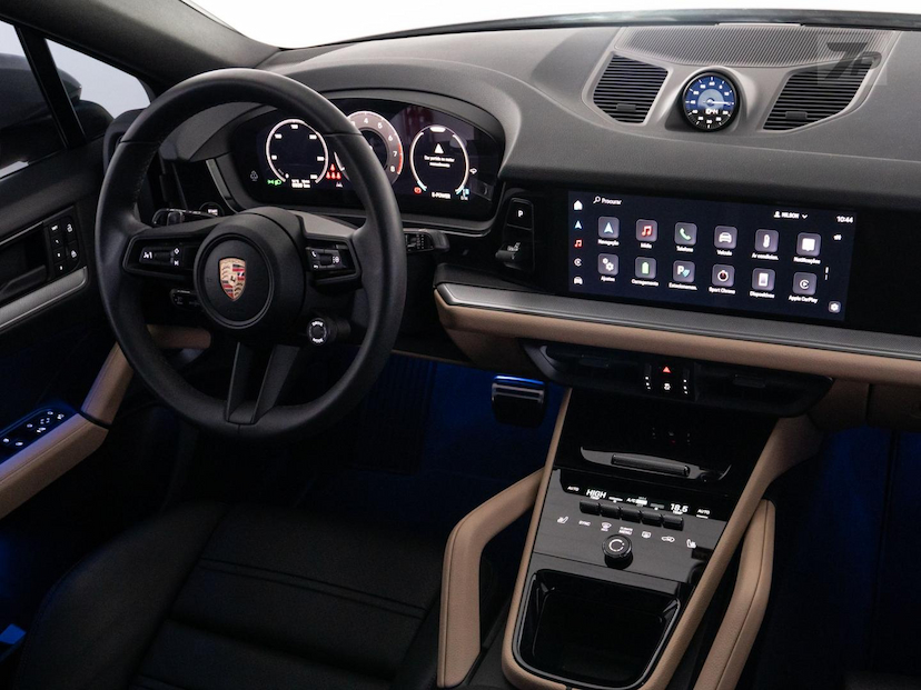 Foto do veículo PORSCHE CAYENNE  S COUPE 2024 8.320 KM 890.000,00