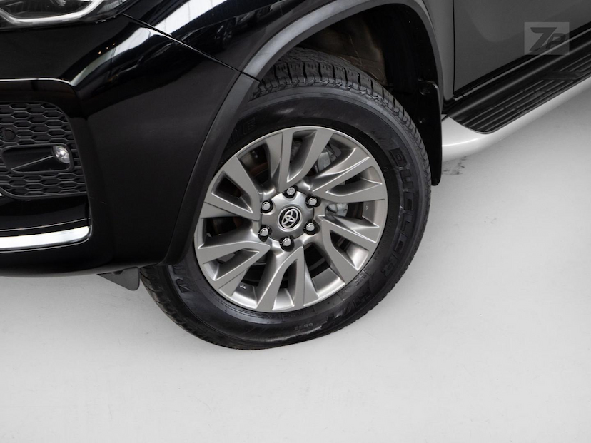 Foto do veículo TOYOTA HILUX  SWSRXA4FD 2024 59.118 KM 339.000,00
