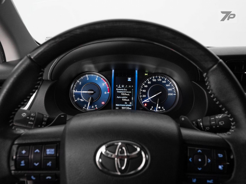 Foto do veículo TOYOTA HILUX  SWSRXA4FD 2024 59.118 KM 339.000,00