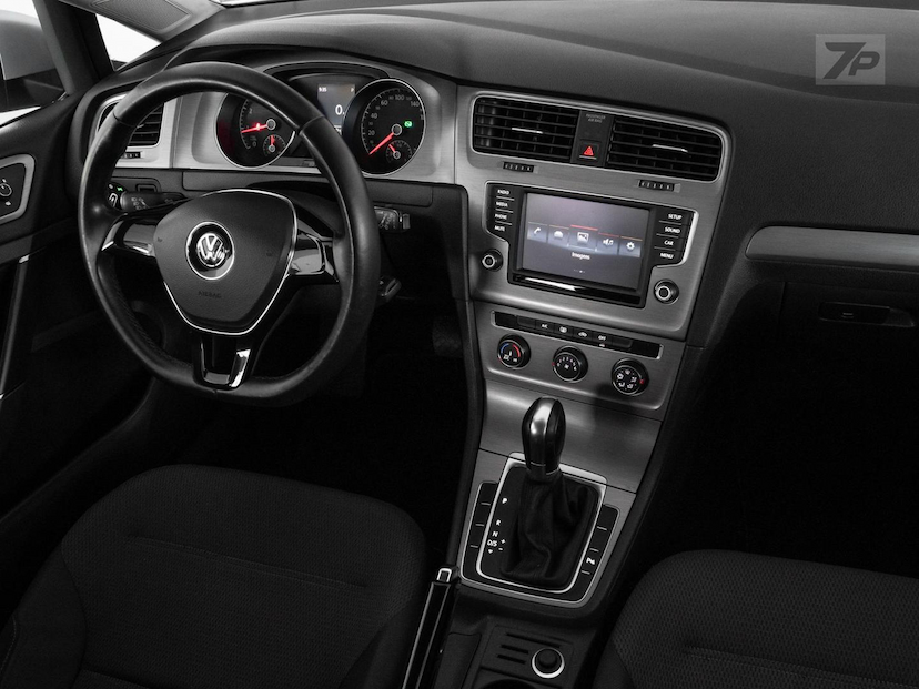 Foto do veículo VOLKSWAGEN GOLF  COMFORTLINE AA 2016 58.243 KM 82.900,00