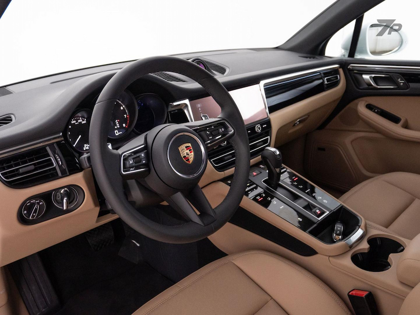 Foto do veículo PORSCHE MACAN  2.0 TURBO 2026 25 KM 599.500,00
