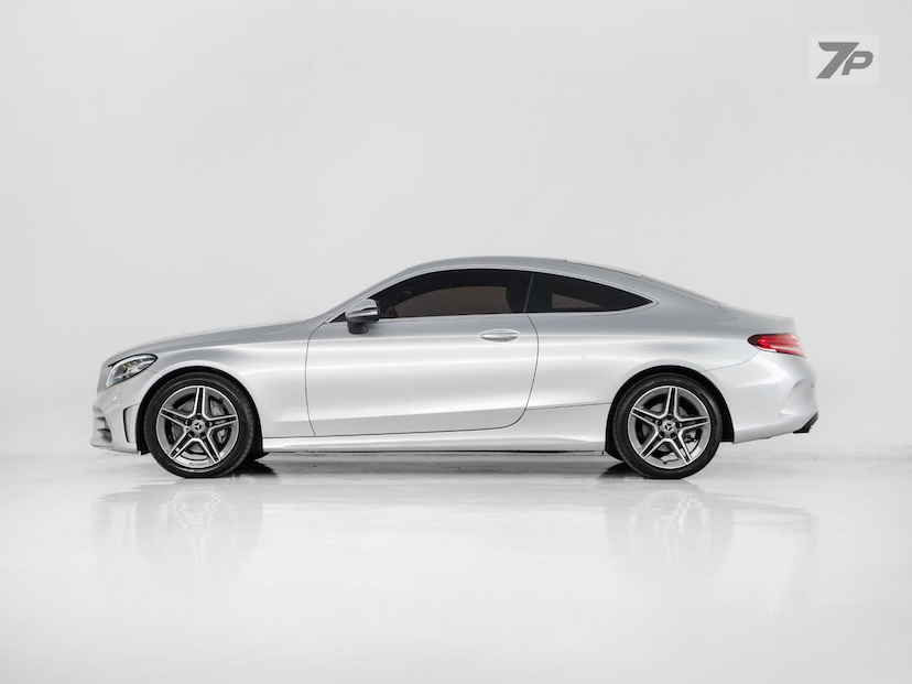 Foto do veículo MERCEDES-BENZ C 180 C180 COUPE 2020 26.215 KM 239.000,00