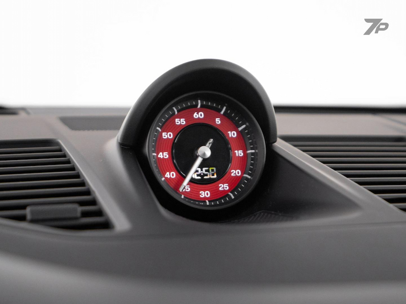 Foto do veículo PORSCHE 911  CARRERA 2020 18.835 KM 719.000,00