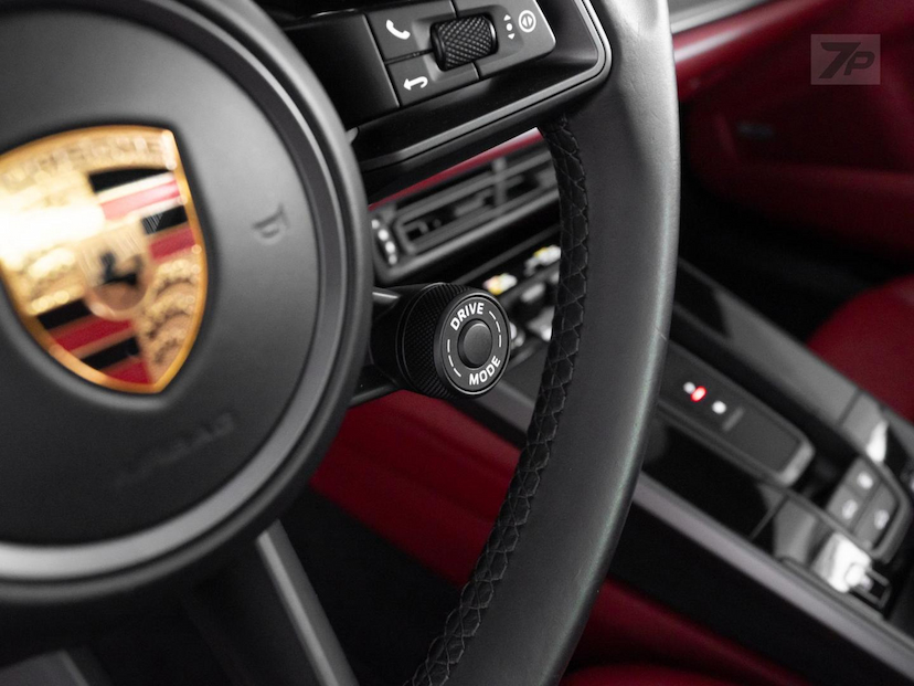 Foto do veículo PORSCHE 911  CARRERA 2020 18.835 KM 719.000,00