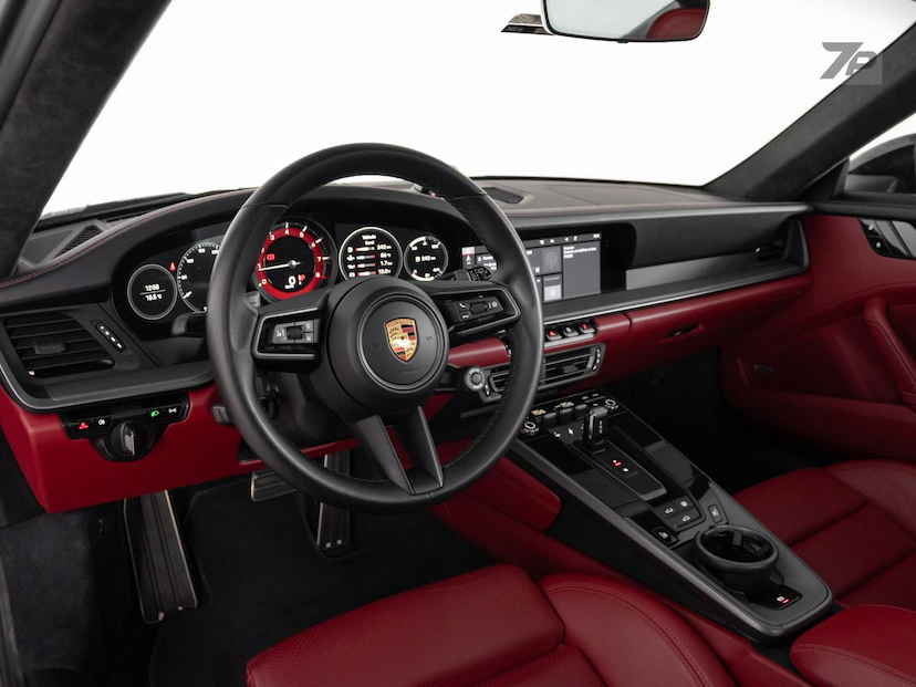 Foto do veículo PORSCHE 911  CARRERA 2020 18.835 KM 719.000,00
