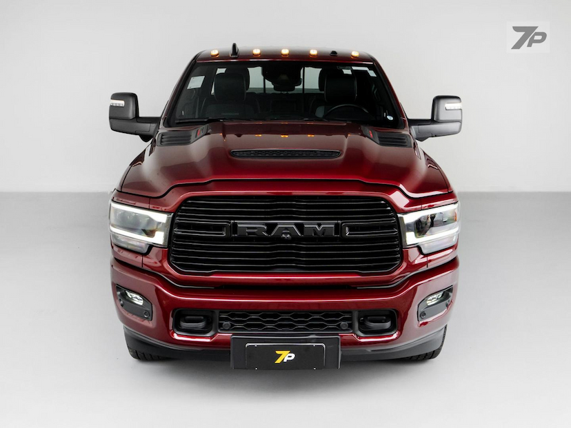 Foto do veículo RAM 3500  LAIE 6.7D 2024 9.515 KM 439.000,00