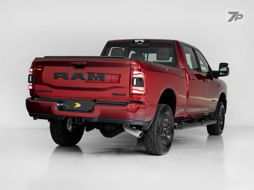Foto do veículo RAM 3500  LAIE 6.7D 2024 9.515 KM 439.000,00