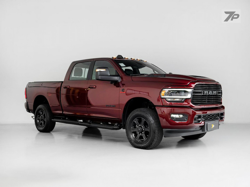 Foto do veículo RAM 3500  LAIE 6.7D 2024 9.515 KM 439.000,00