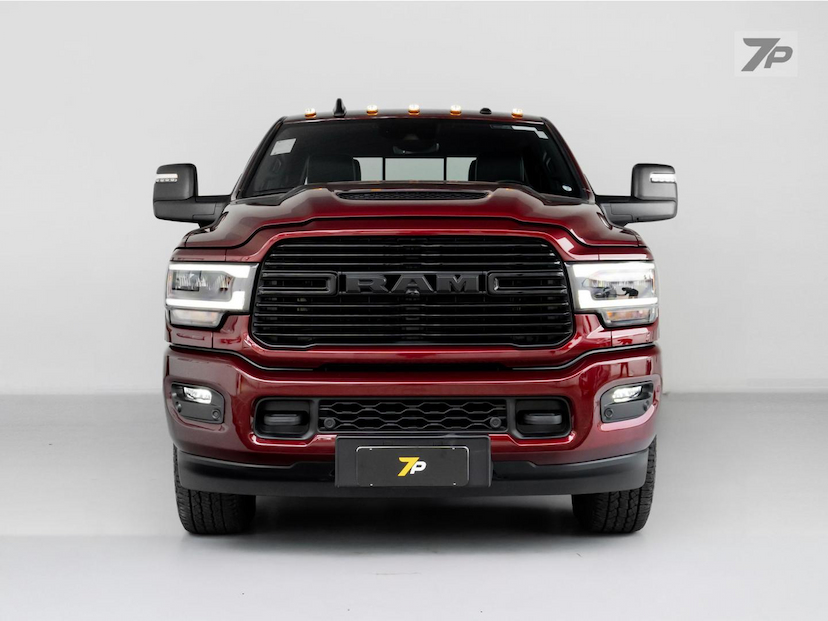 Foto do veículo RAM 3500  LAIE 6.7D 2024 9.515 KM 439.000,00