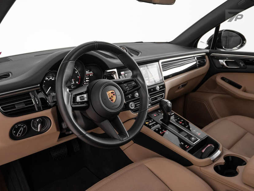Foto do veículo PORSCHE MACAN  2023 17.220 KM 465.000,00