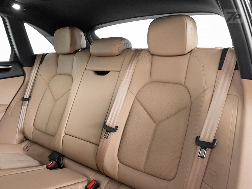 Foto do veículo PORSCHE MACAN  2023 17.220 KM 465.000,00