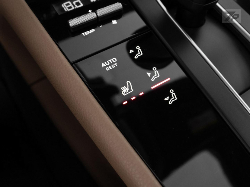 Foto do veículo PORSCHE MACAN  2023 17.220 KM 465.000,00