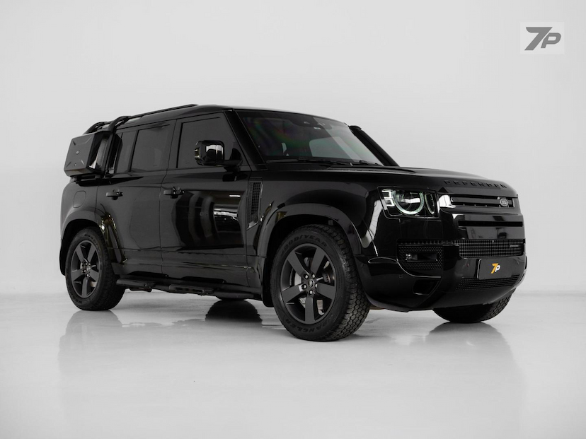Foto do veículo LAND ROVER DEFENDER  SE XD 2023 17.280 KM 699.000,00