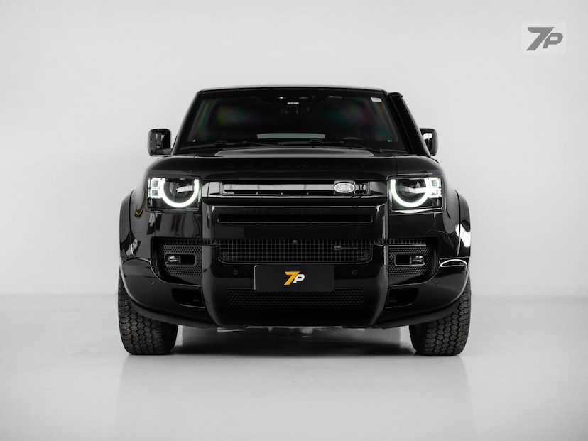 Foto do veículo LAND ROVER DEFENDER  SE XD 2023 17.280 KM 699.000,00