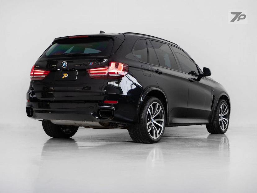 Foto do veículo BMW X5  3.0 4X4 M50D I6 TURBO AUTOMATICO 2017 121.985 KM 219.500,00