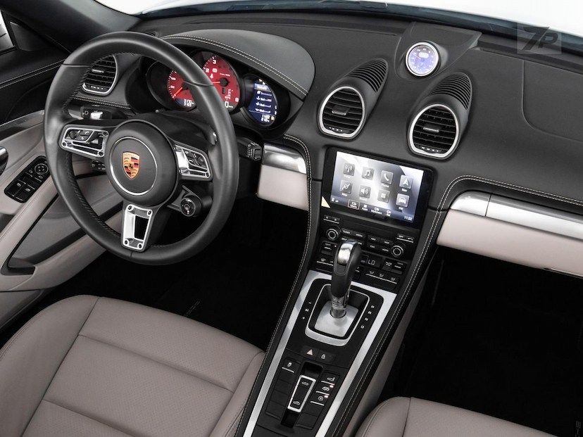 Foto do veículo PORSCHE 718  BOXSTER 2.0 300CV 2024 3.154 KM 599.000,00