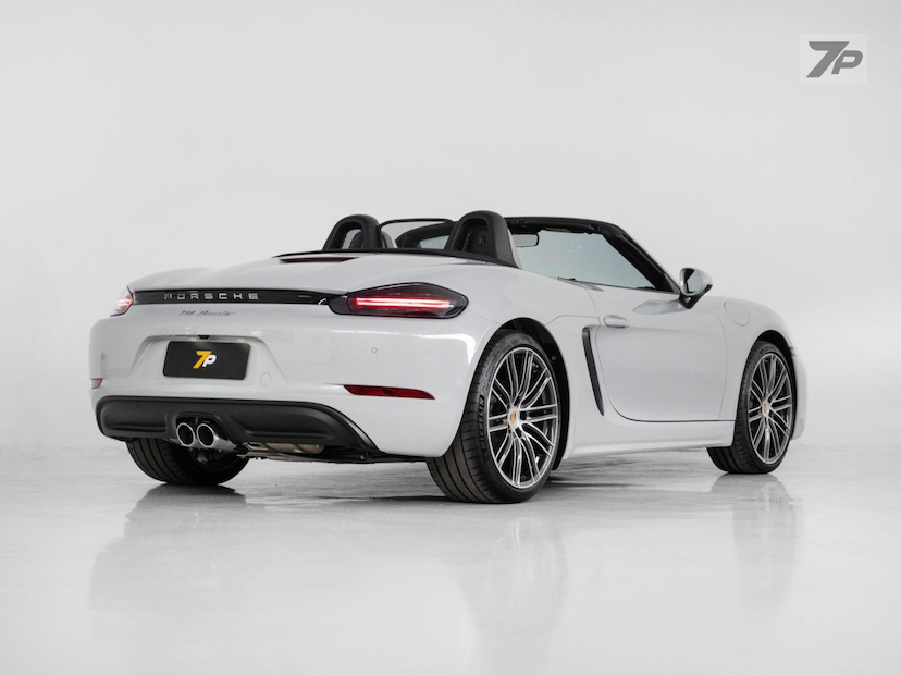 Foto do veículo PORSCHE 718  BOXSTER 2.0 300CV 2024 3.154 KM 599.000,00