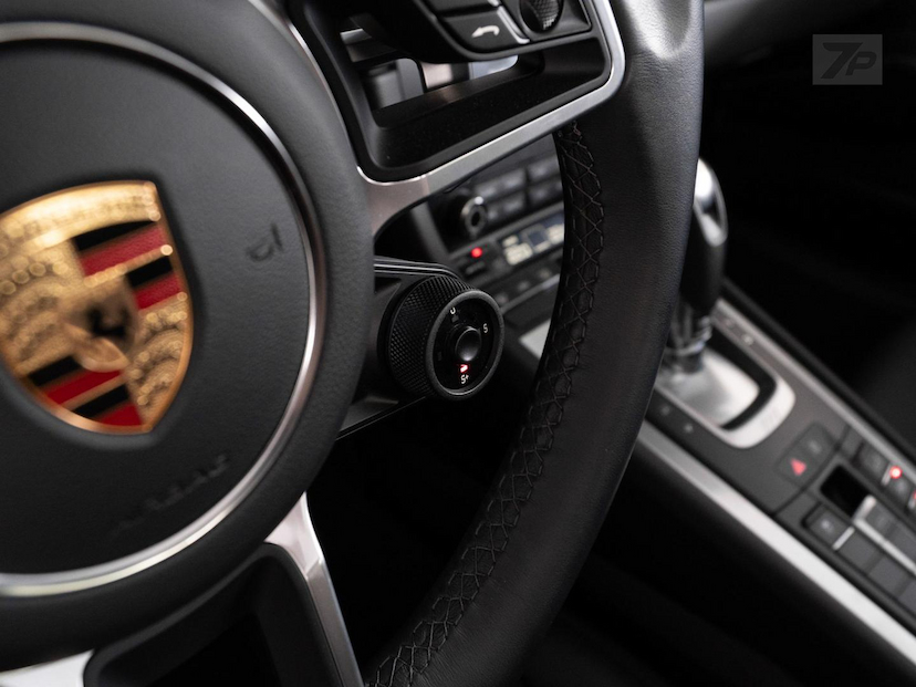 Foto do veículo PORSCHE 718  BOXSTER 2.0 300CV 2023 11.090 KM 545.000,00