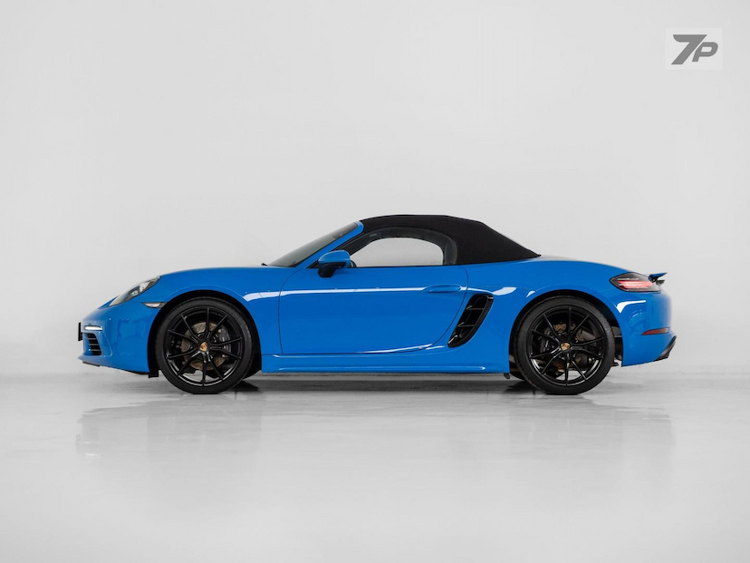 Foto do veículo PORSCHE 718  BOXSTER 2.0 300CV 2023 11.090 KM 545.000,00