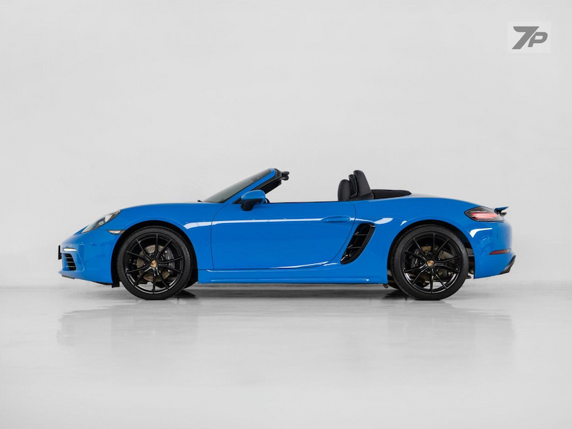 Foto do veículo PORSCHE 718  BOXSTER 2.0 300CV 2023 11.090 KM 545.000,00