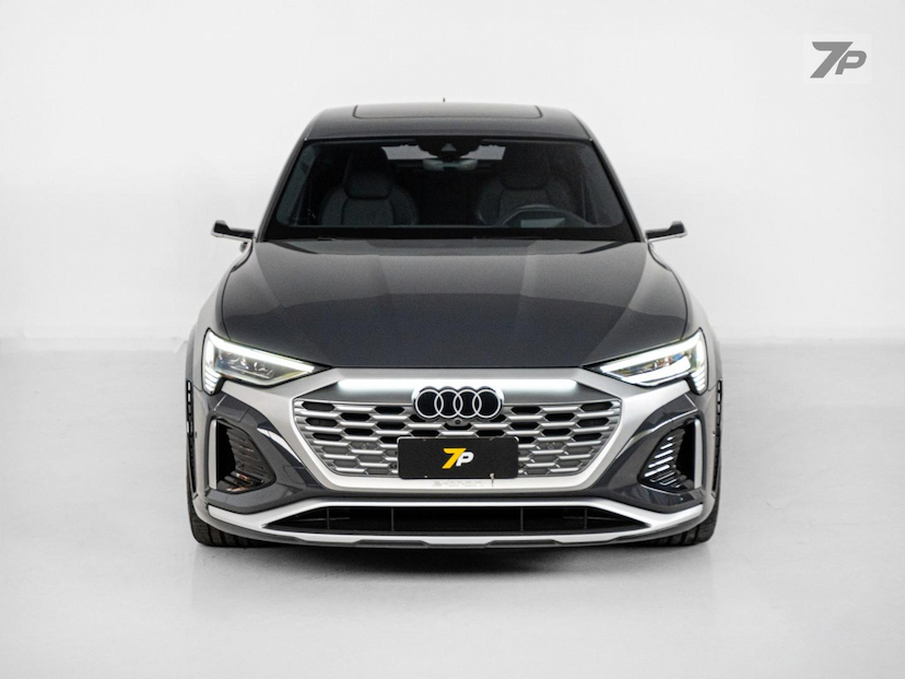 Foto do veículo AUDI SQ8  SPORTBACK E-TRON QUATTRO (ELÉTRICO) 2024 13.900 KM 548.500,00