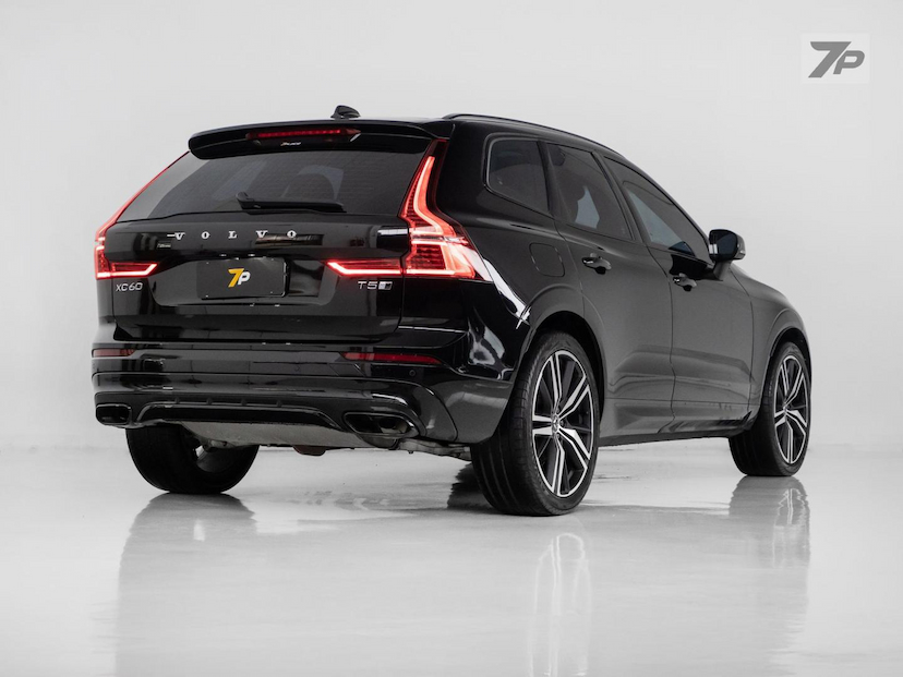 Foto do veículo VOLVO XC60  2.0T5 R-DES 2018 52.686 KM 199.000,00