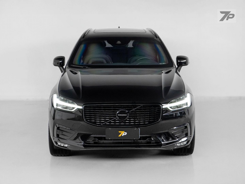 Foto do veículo VOLVO XC60  2.0T5 R-DES 2018 52.686 KM 199.000,00