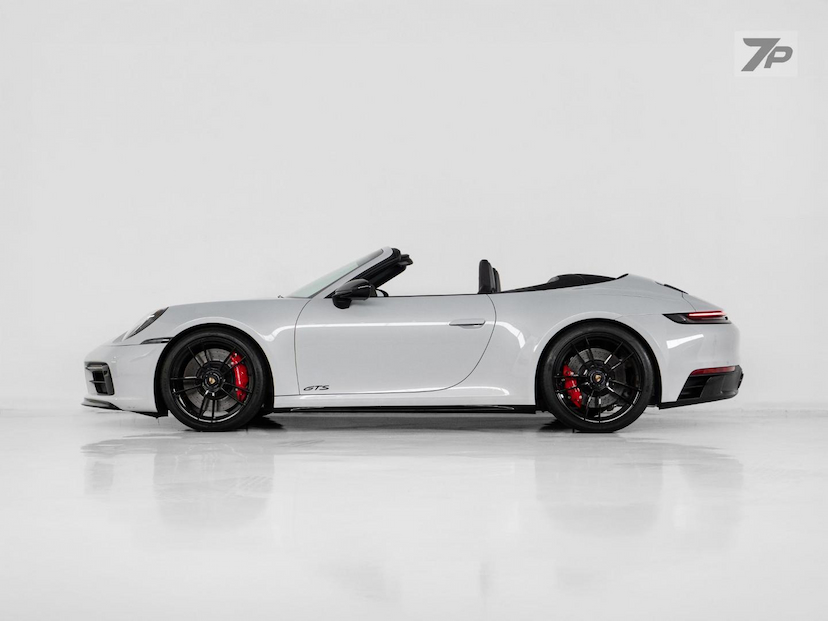 Foto do veículo PORSCHE 911  CARRERA GTS CABRIOLET 2024 2.400 KM 1.230.000,00