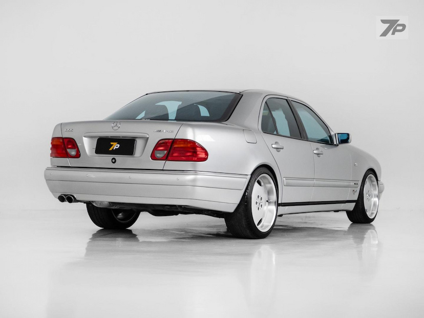 Foto do veículo MERCEDES-BENZ E 420 E420 JF72W 1997 74.000 KM 149.000,00