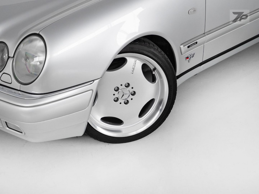 Foto do veículo MERCEDES-BENZ E 420 E420 JF72W 1997 74.000 KM 149.000,00