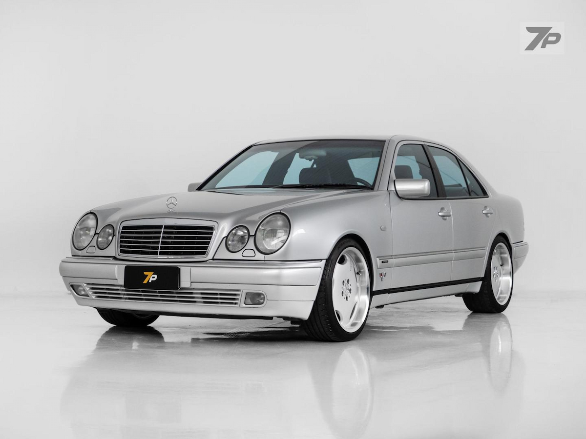 Foto do veículo MERCEDES-BENZ E 420 E420 JF72W 1996/1997 74.000 KM R$ 149.000,00
