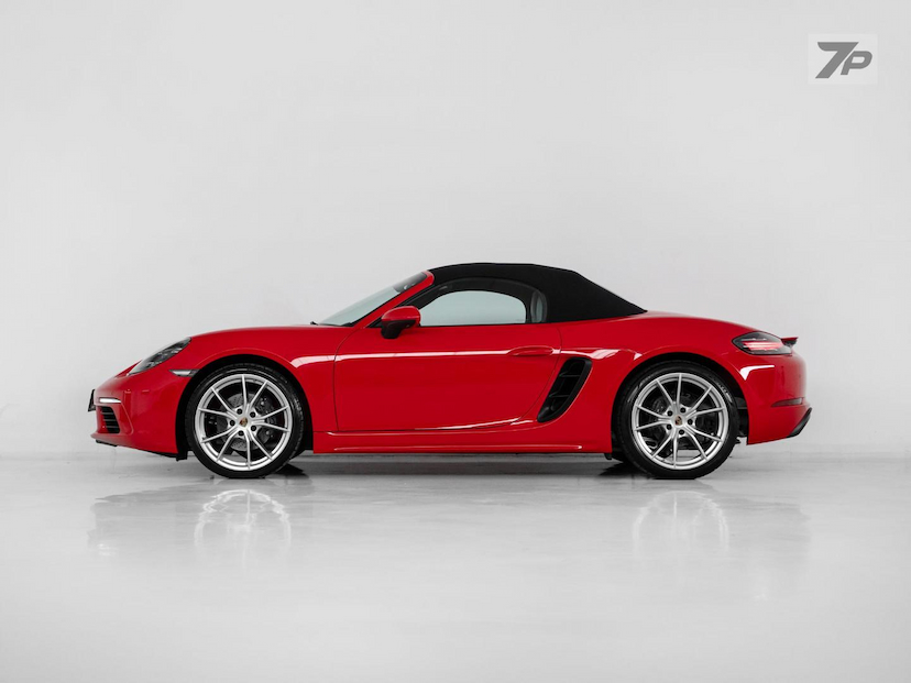 Foto do veículo PORSCHE BOXSTER  2024 5.320 KM 569.000,00