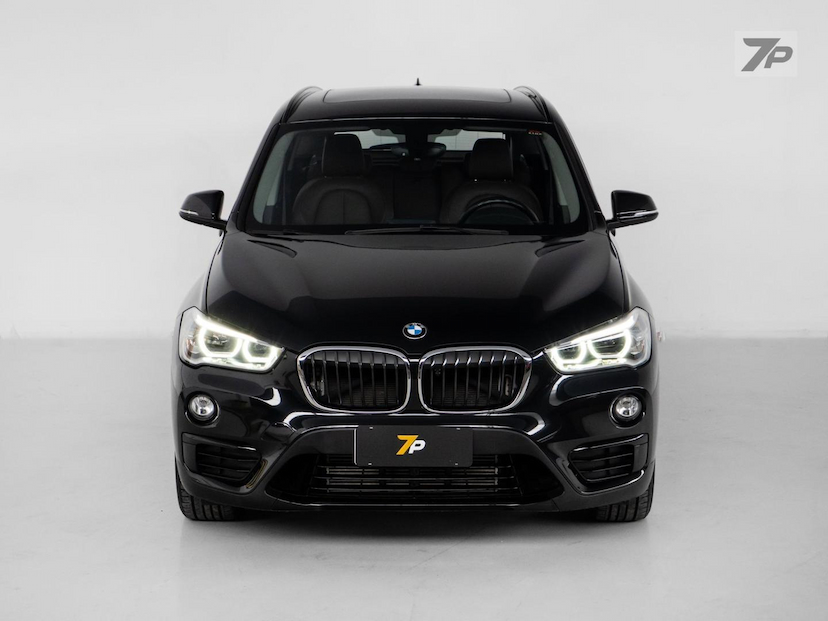 Foto do veículo BMW X1  X25I ACTIVEFLEX 2018 60.000 KM 144.900,00