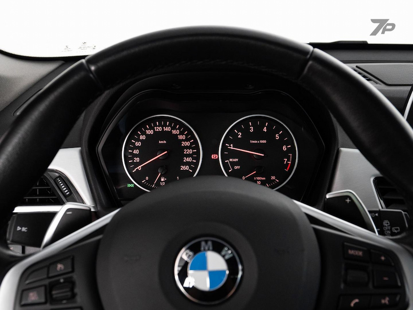 Foto do veículo BMW X1  X25I ACTIVEFLEX 2018 60.000 KM 144.900,00