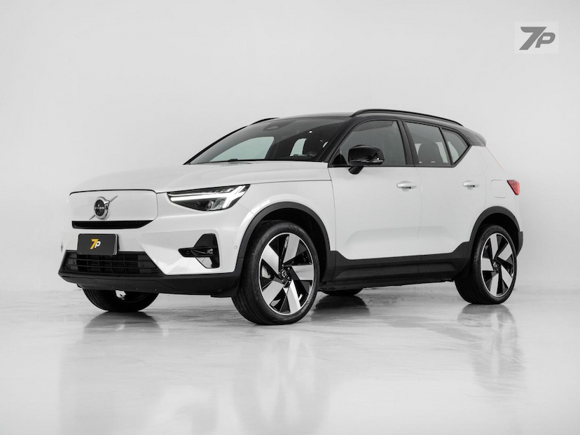 Foto do veículo VOLVO XC40  8 ULTIMATE 2023 14.000 KM 219.000,00
