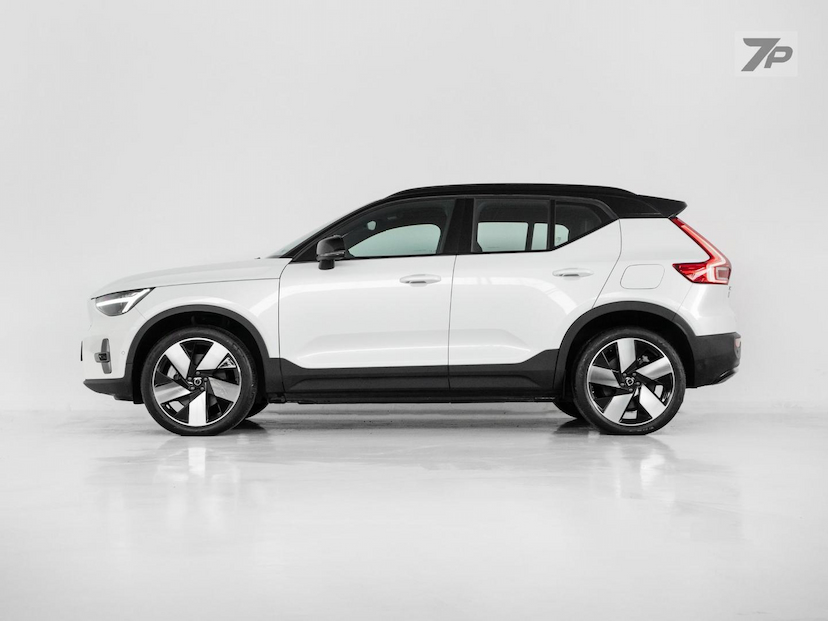 Foto do veículo VOLVO XC40  8 ULTIMATE 2023 14.000 KM 219.000,00