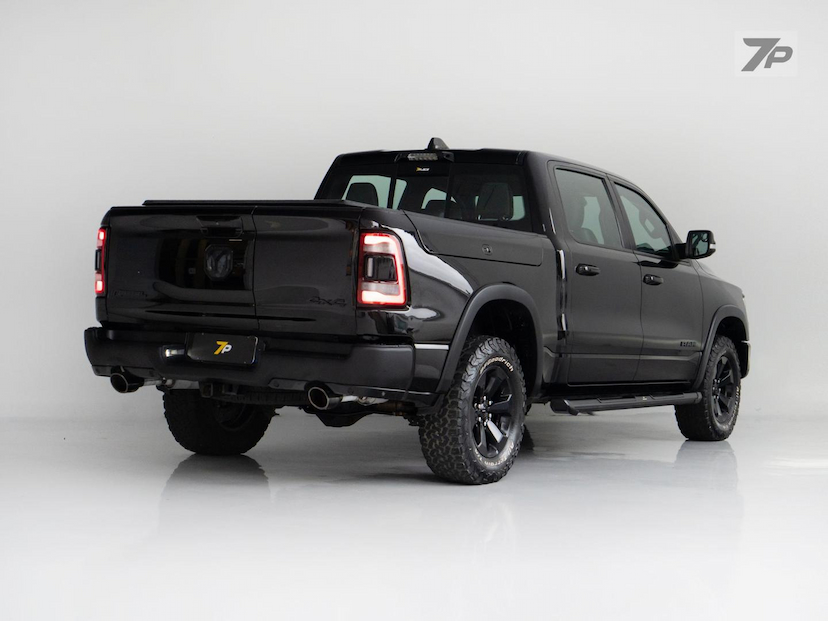 Foto do veículo RAM 1500  REBEL HEMI 2021 106.780 KM 325.000,00