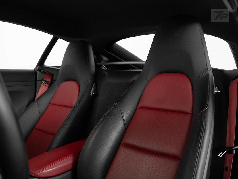 Foto do veículo PORSCHE 718  CAYMAN 2.0 300CV 2021 13.600 KM 500.000,00
