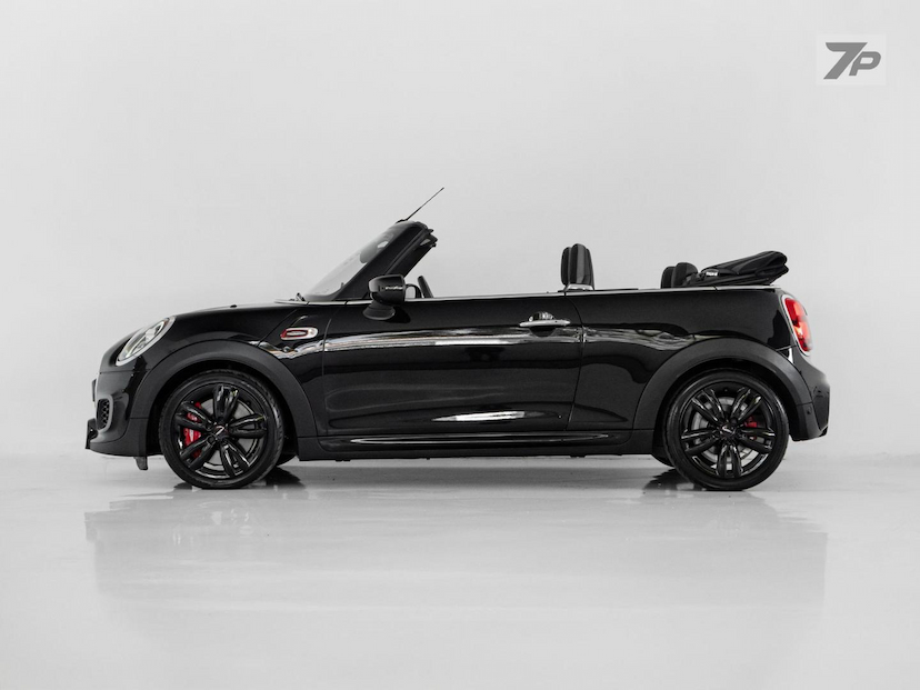Foto do veículo MINI JOHN COOPER WORKS CABRIO JCW 2020 31.490 KM 207.000,00
