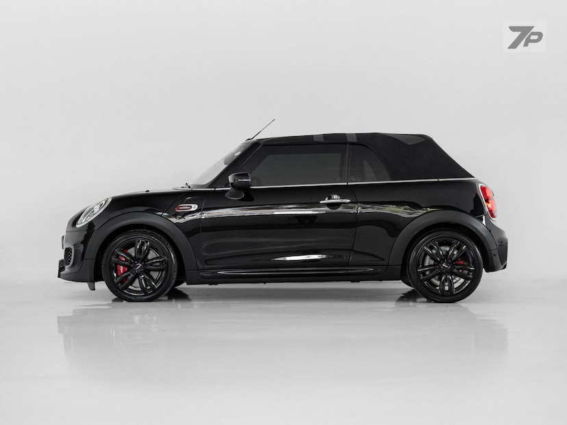 Foto do veículo MINI JOHN COOPER WORKS CABRIO JCW 2020 31.490 KM 207.000,00