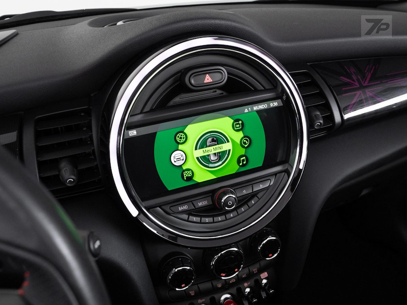 Foto do veículo MINI JOHN COOPER WORKS CABRIO JCW 2020 31.490 KM 207.000,00