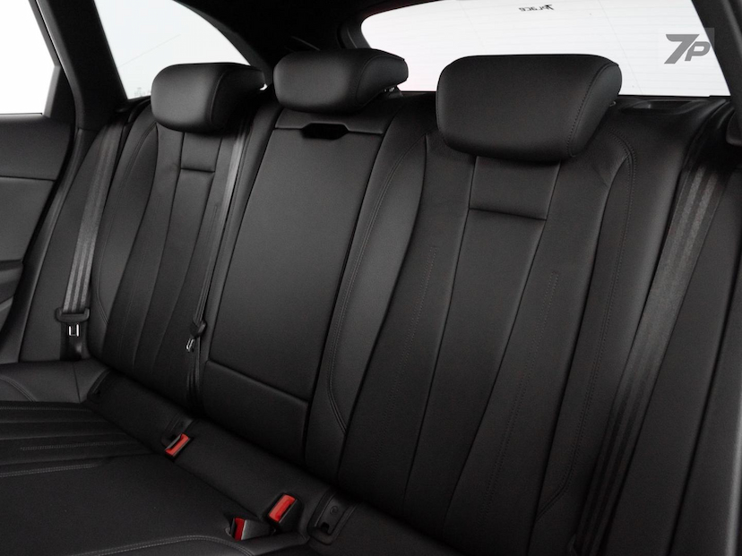 Foto do veículo AUDI A4  AV 2.0TFSI 2019 29.833 KM 229.000,00
