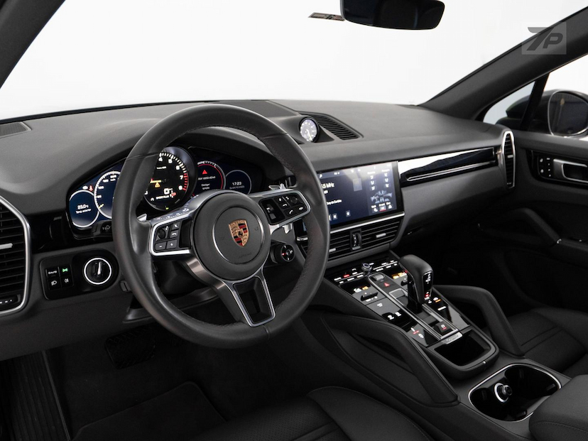Foto do veículo PORSCHE CAYENNE  E-HYBRID 3.0 V6 462V 2020 39.450 KM 469.000,00