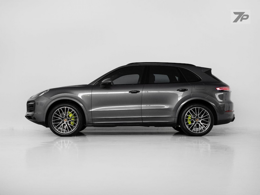 Foto do veículo PORSCHE CAYENNE  E-HYBRID 3.0 V6 462V 2020 39.450 KM 469.000,00