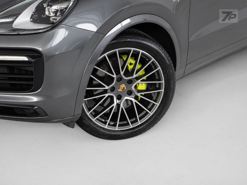 Foto do veículo PORSCHE CAYENNE  E-HYBRID 3.0 V6 462V 2020 39.450 KM 469.000,00