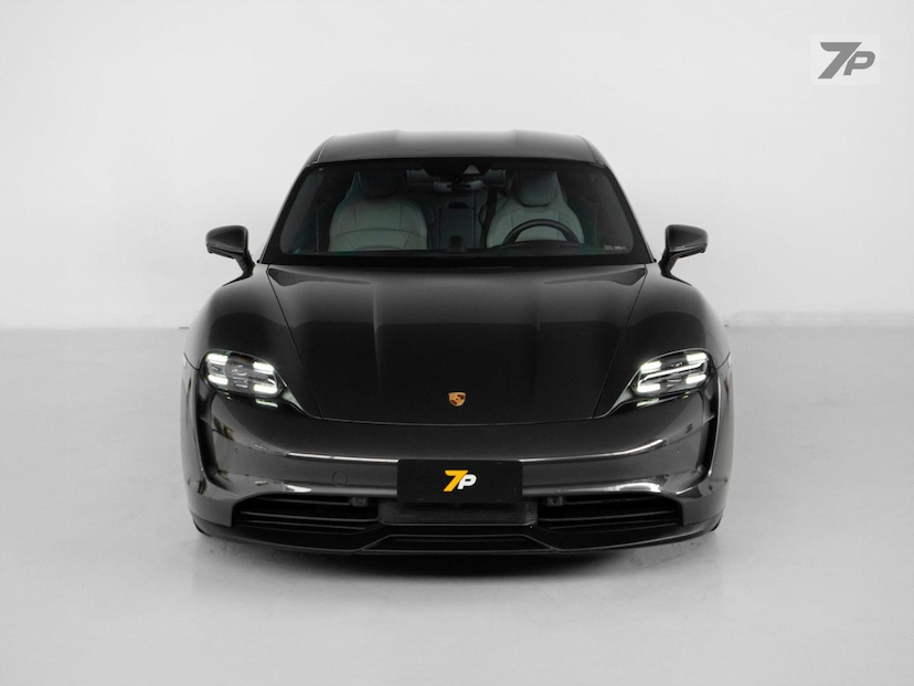 Foto do veículo PORSCHE TAYCAN  2021 7.354 KM 478.500,00