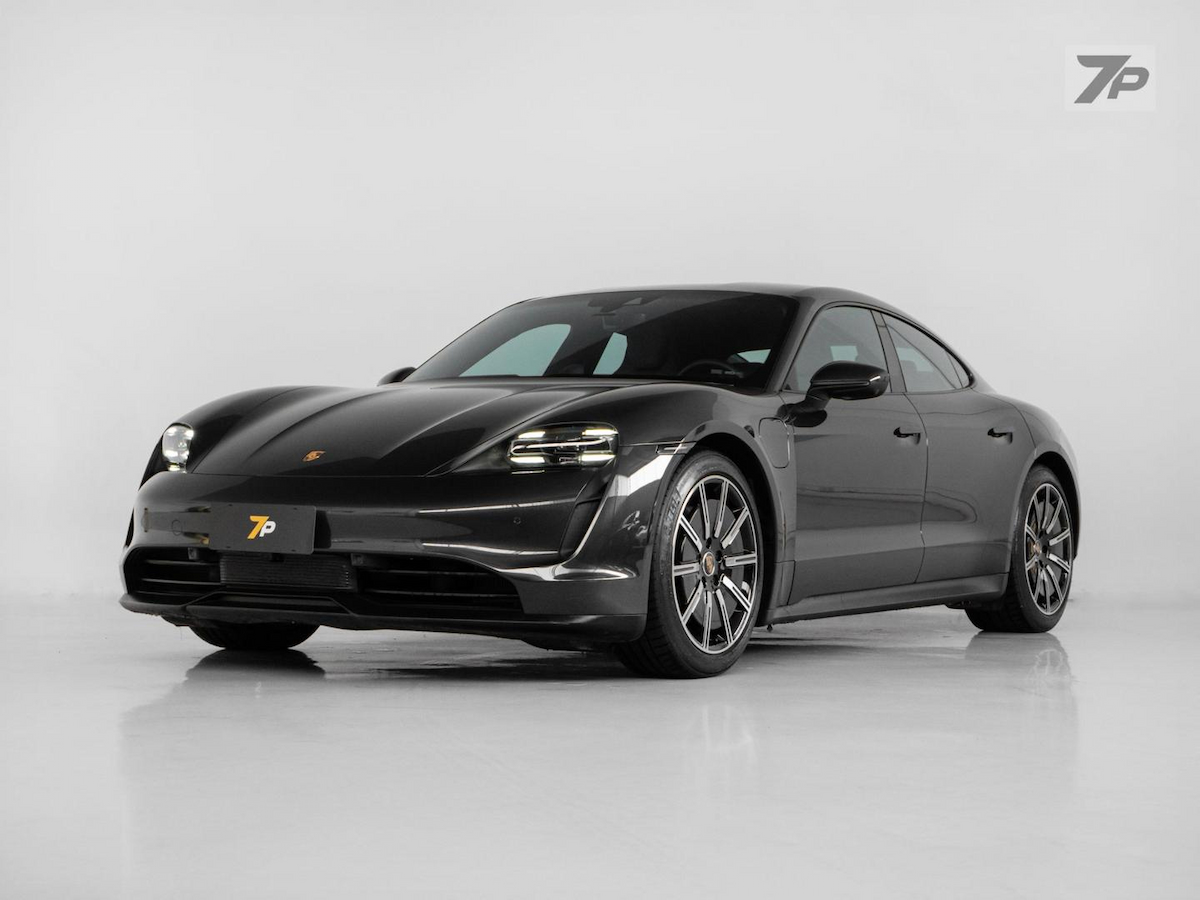 Foto do veículo PORSCHE TAYCAN 2021/2021 7.354 KM R$ 478.500,00