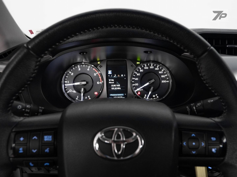 Foto do veículo TOYOTA HILUX  CDSR A4FD 2021 101.563 KM 194.900,00