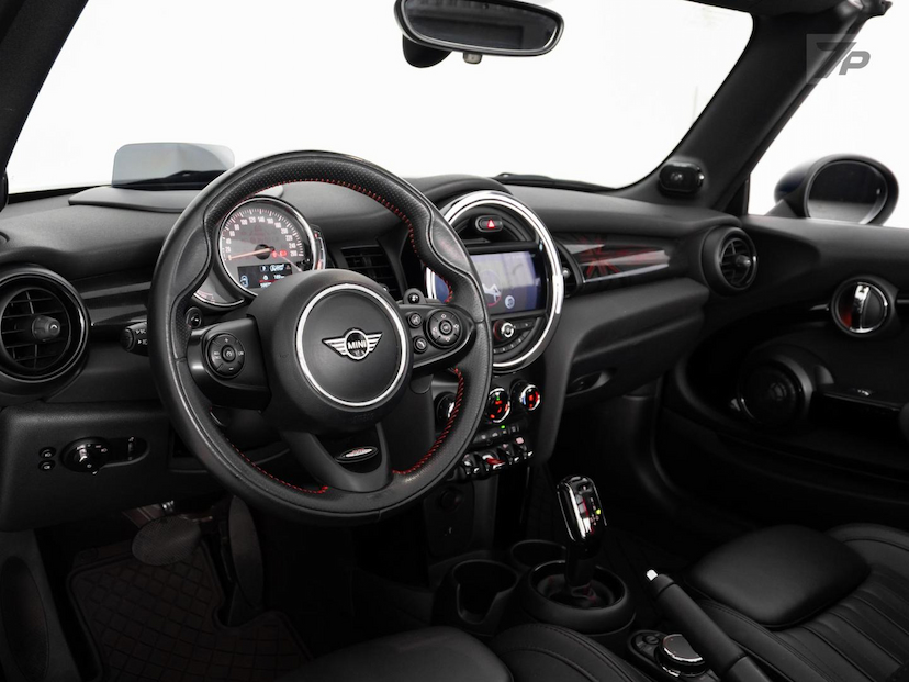 Foto do veículo MINI COOPER  COOPER S 2020 59.795 KM 179.900,00