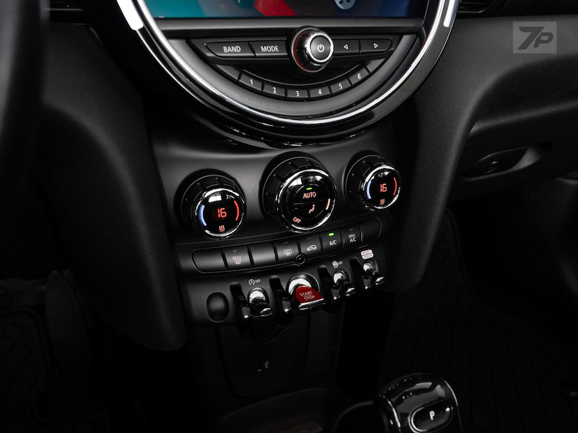 Foto do veículo MINI COOPER  COOPER S 2020 59.795 KM 179.900,00